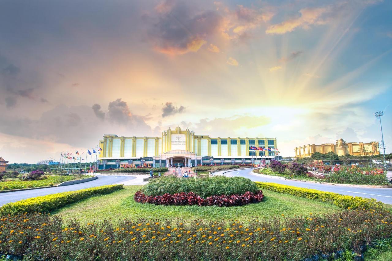 Thansur Sokha Hotel Kampot Exterior foto